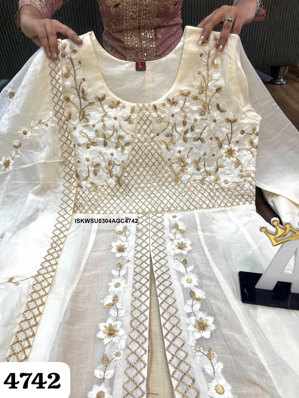 Embroidered Malmal Cotton Front Slit Kurti With Pant And Dupatta-ISKWSU0304AGC4742