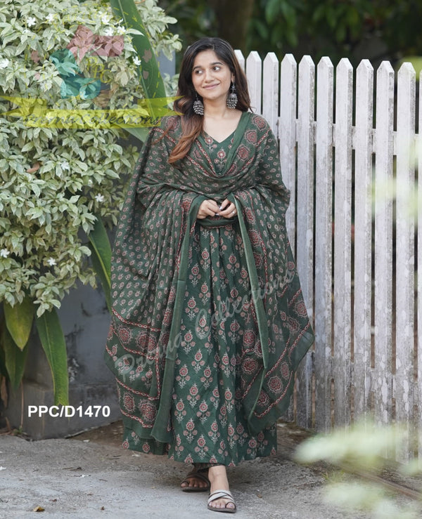 Ajrakh Printed Cotton Anarkali Kurti With Pant And Malmal Cotton Dupatta-ISKWSU1004PPC/D1470