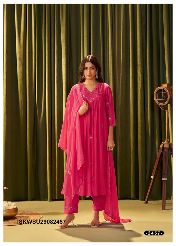 Embroidered Malmal Chanderi Kurti With Pant And Dupatta-ISKWSU29082457